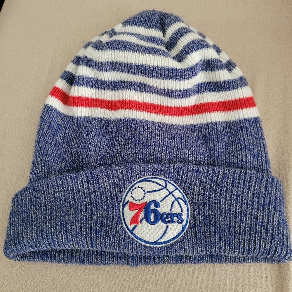 New Era Philadelphia 76ers Striped Blue Beanie
